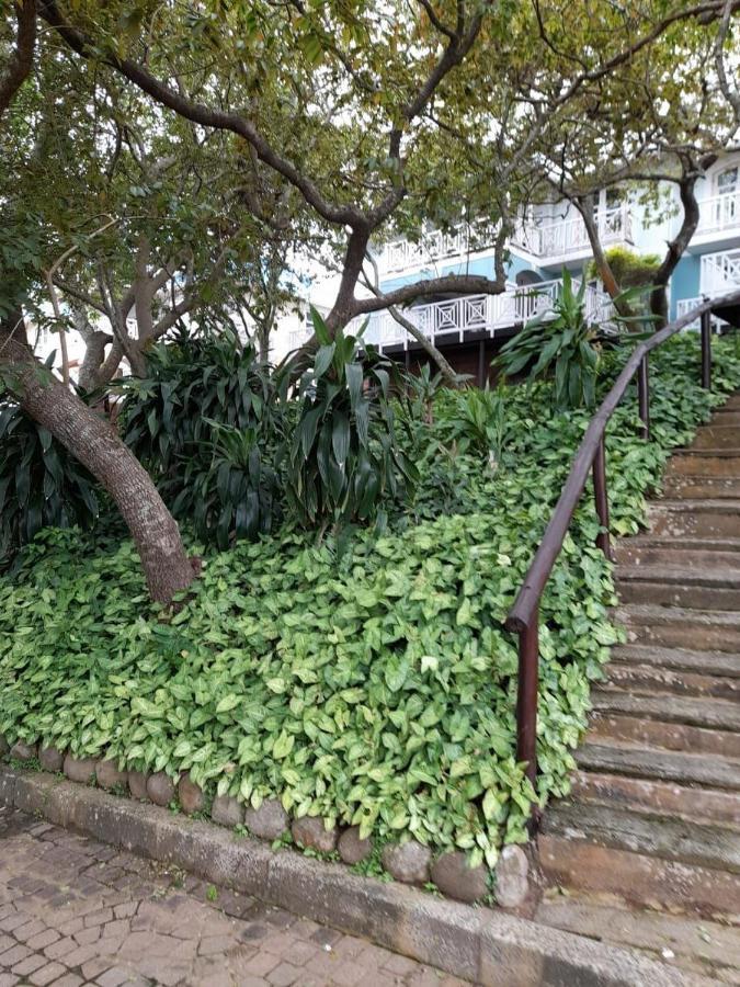 19 Montego Bay Caribbean Estate Apartment Port Edward Exterior photo